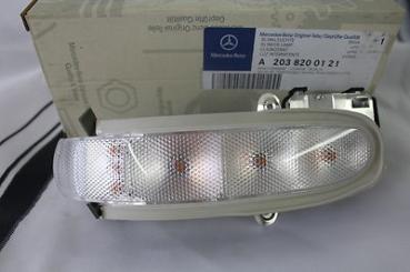 Blinker weiß, Außenspiegel links (A 203 820 01 21), Mercedes-Benz-Original Teil